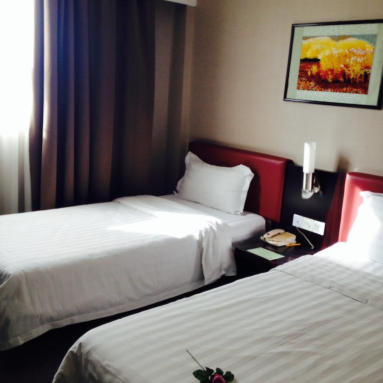 Shanghai Washington Inn Bagian luar foto